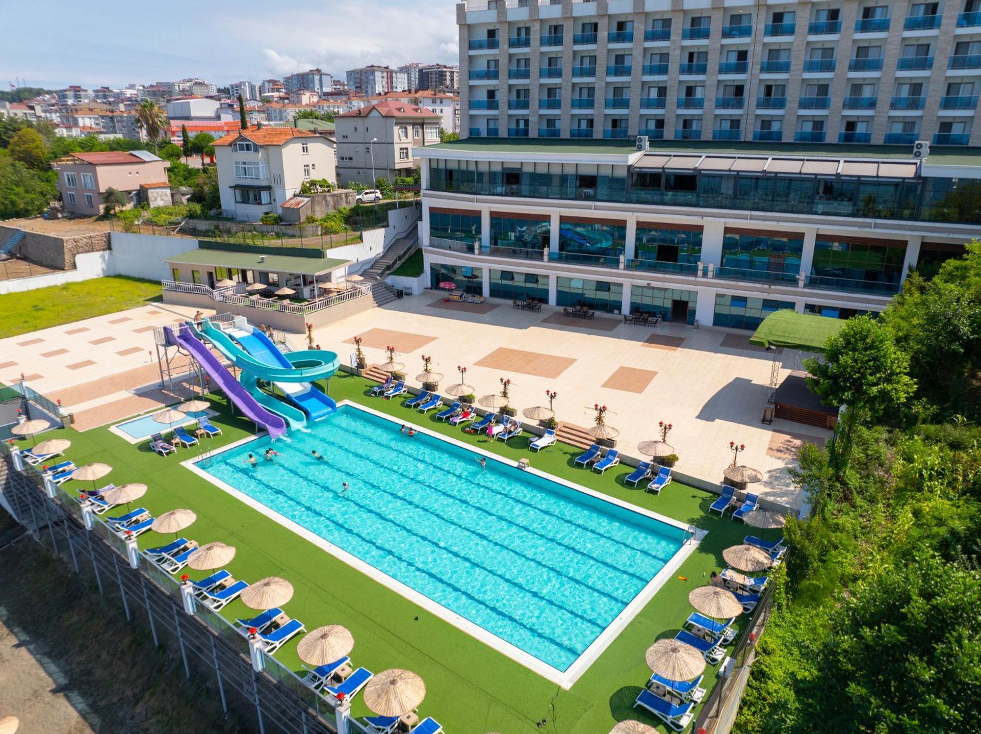 Ramada Resort By Wyndham Unye Esterno foto